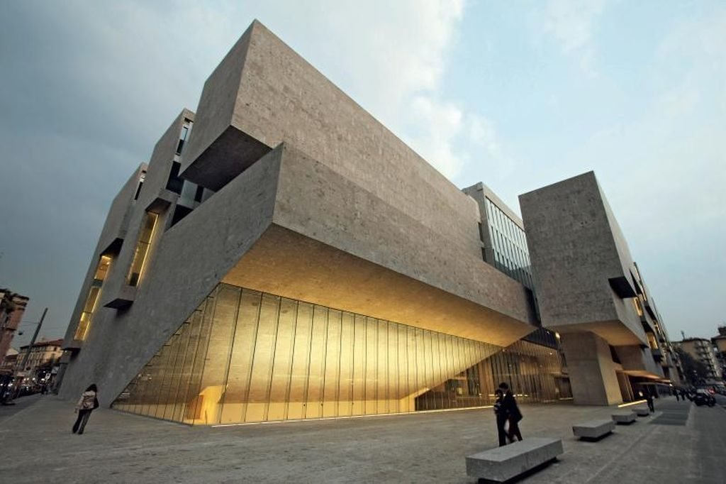 Bocconi 4